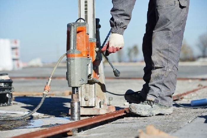 Cân nhắc kỹ chi phí, uy tín, kinh nghiệm,... trước khi chọn đơn vị khoan cắt bê tông