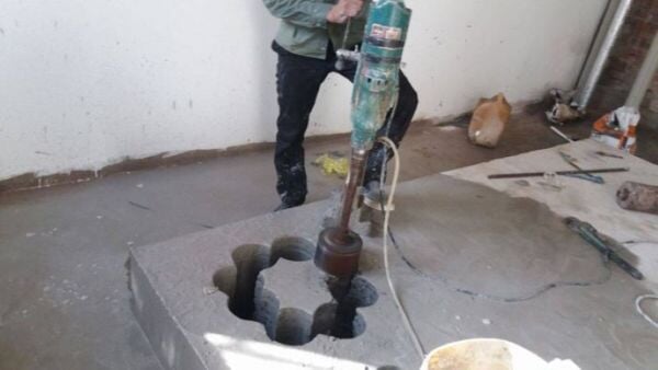 C:\Users\ASUS\Dropbox\NGỌC\KHOAN CẮT BÊ TÔNG HÙNG PHÁT\13b khoan rút lõi bê tông\HÌNH\09-khoan-rut-loi-be-tong-Soc-Trang-3.jpg